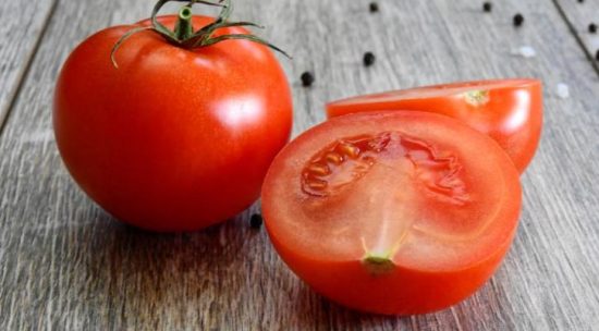 Common Misconceptions About Dogs and Tomatoes 